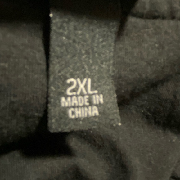 Thinkgeek 2XL Darth Vader Windbreaker - Picture 3 of 9